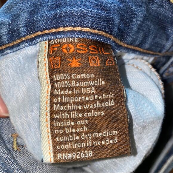 Fossil size 26 skinny cropped jeans Waist 15”, length 34”, inseam 26” - Picture 8 of 8